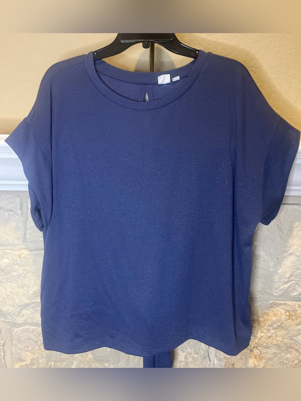 GAP Blue Crop Shirt with Back Slit, Cap Sleeve, and Double Tie Waist Size XL